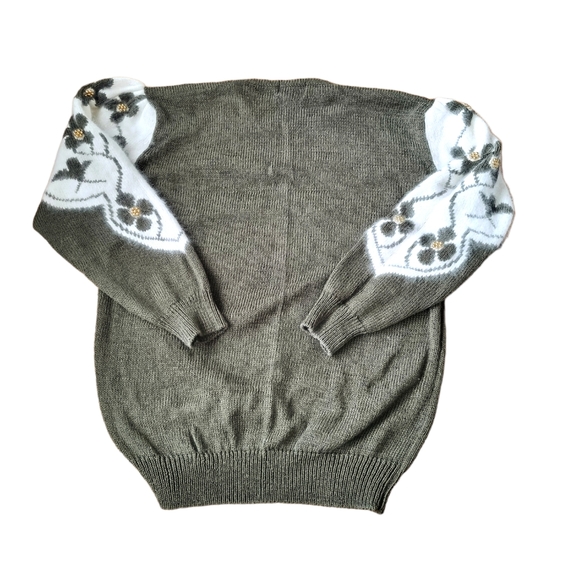 Stunning Vintage Sweater - Picture 2 of 7